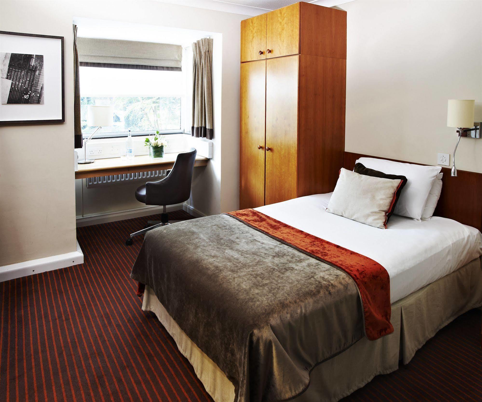 Sunningdale Park Hotel Ascot  Bagian luar foto